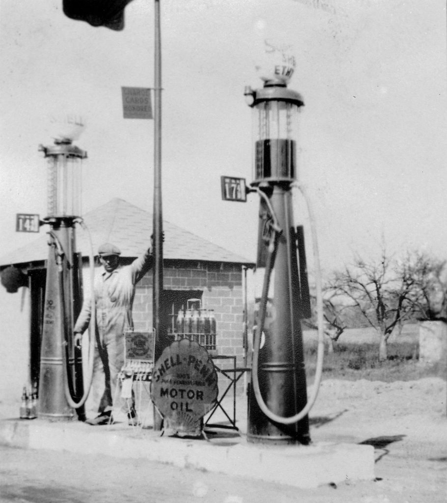1940s Shell Service and gas Station